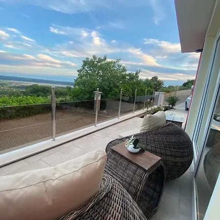 Apartment Apartma Hill *